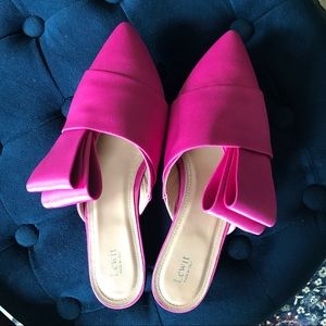 NEW Lewit satin bow mules